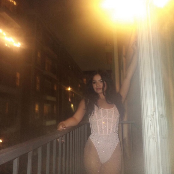 Meet your Posher, Mia - Picture 2 of 7